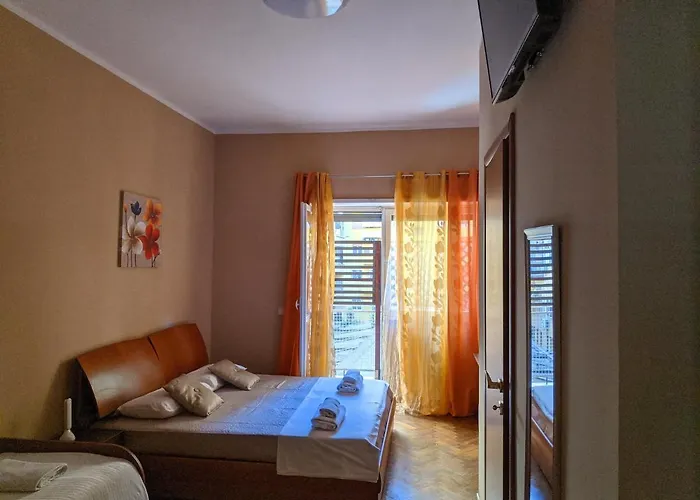Gina Trastevere