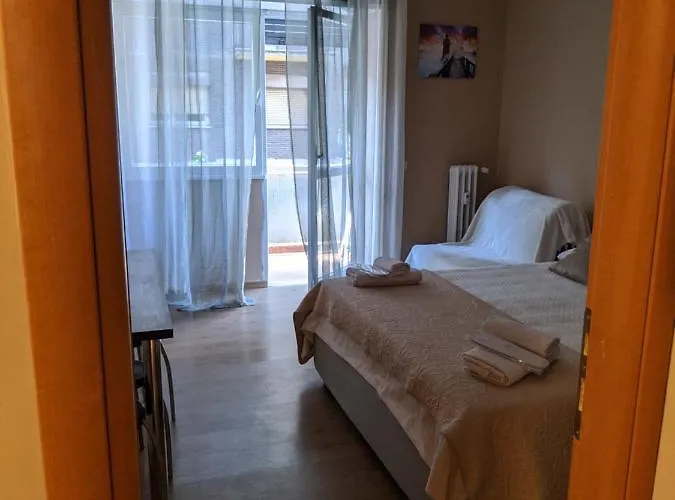 Gina Trastevere לינה וארוחת בוקר רומא